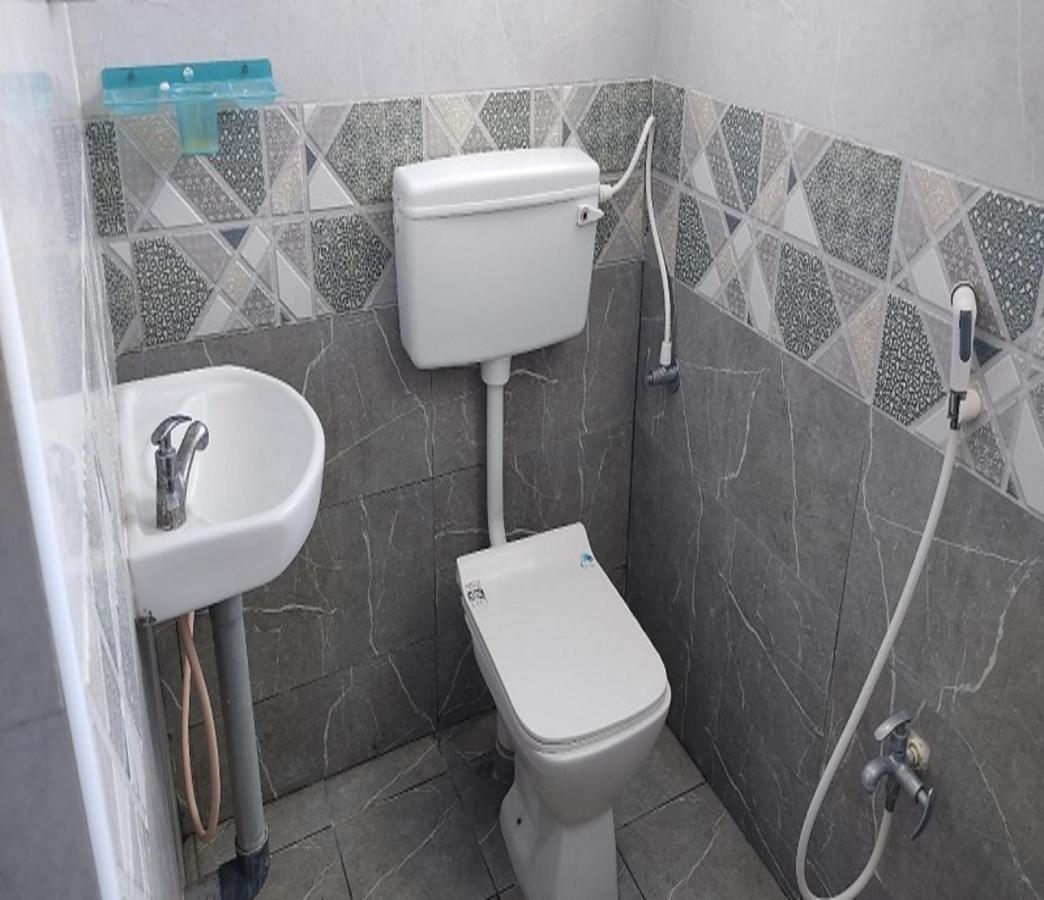 מלון Thalaivasal Jeeva Residency מראה חיצוני תמונה